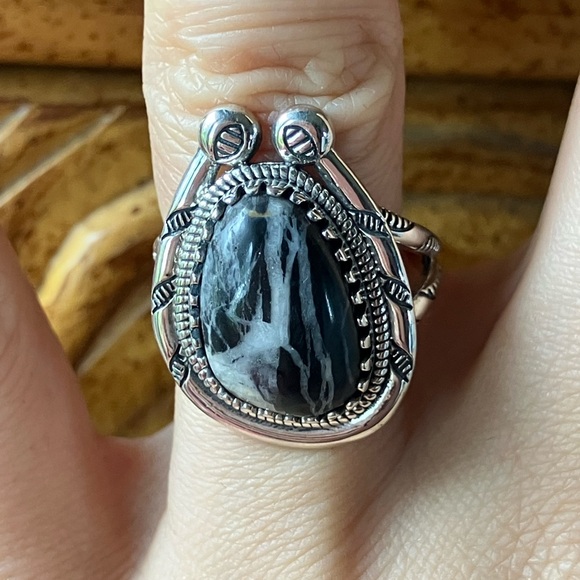 Genuine White Buffalo Sterling Silver Horseshoe Ring - Picture 1 of 10